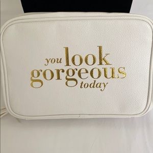 Cosmetic bag